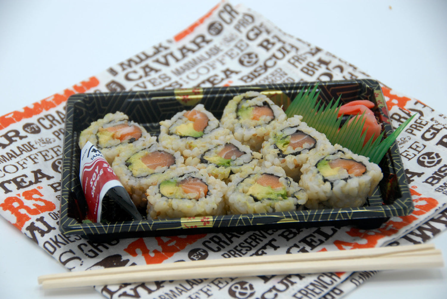 Salmon avocado Roll